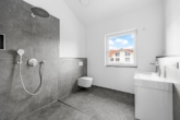 Muster-Badezimmer - Modernes Reihenmittelhaus mit Wohlfühlcharakter – Bezugsfertig Ende 2026!